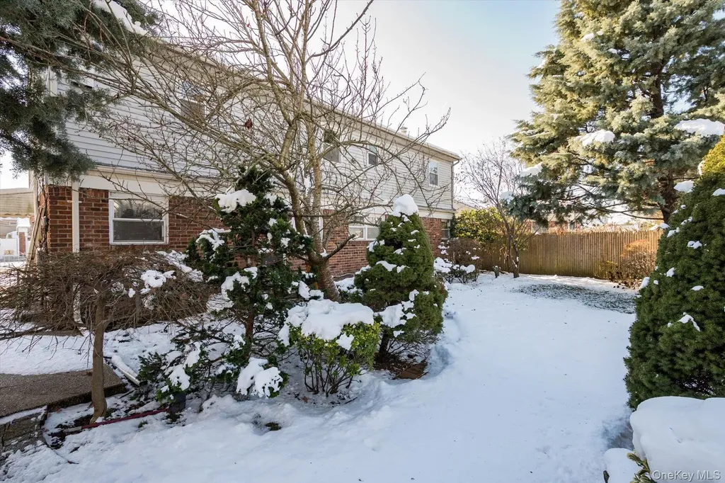 12 Westbury Avenue Plainview NY 11803