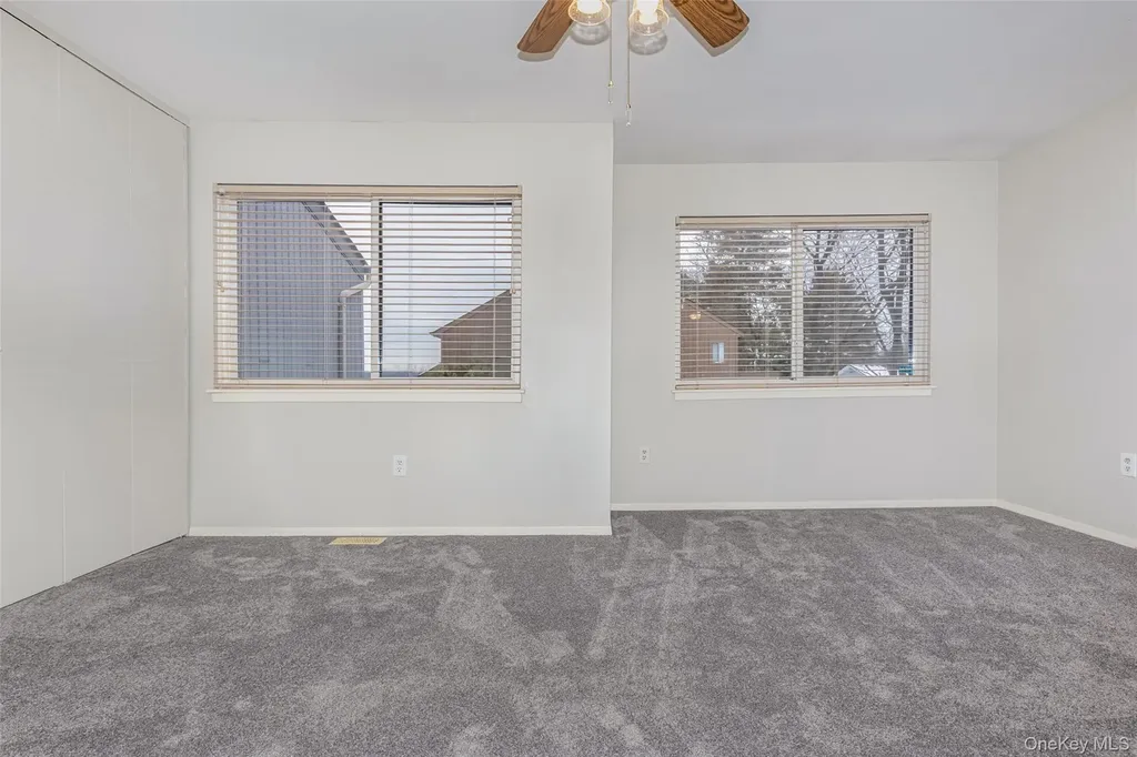 1907 Magnolia Walk Poughkeepsie NY 12603