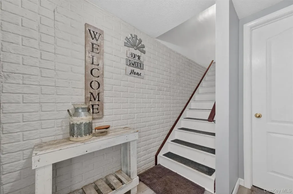 118 Elmcrest Drive Fishkill NY 12524