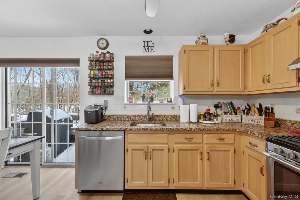 118 Elmcrest Drive Fishkill NY 12524