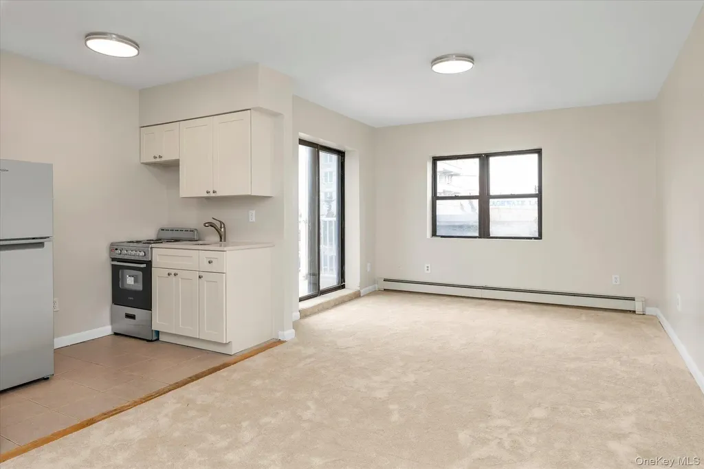 475 W Broadway Long Beach NY 11561