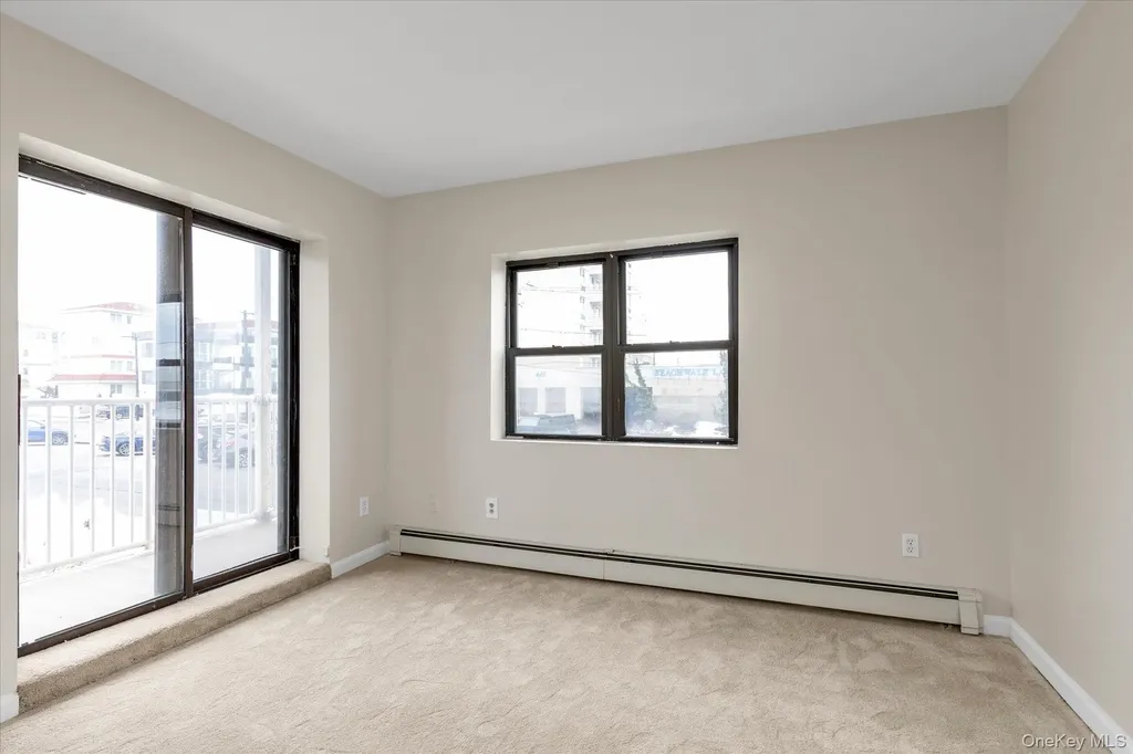 475 W Broadway Long Beach NY 11561