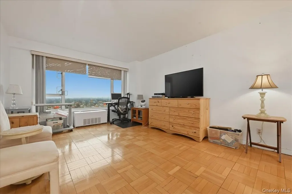 166-25 Powells Cove Boulevard Beechhurst NY 11357