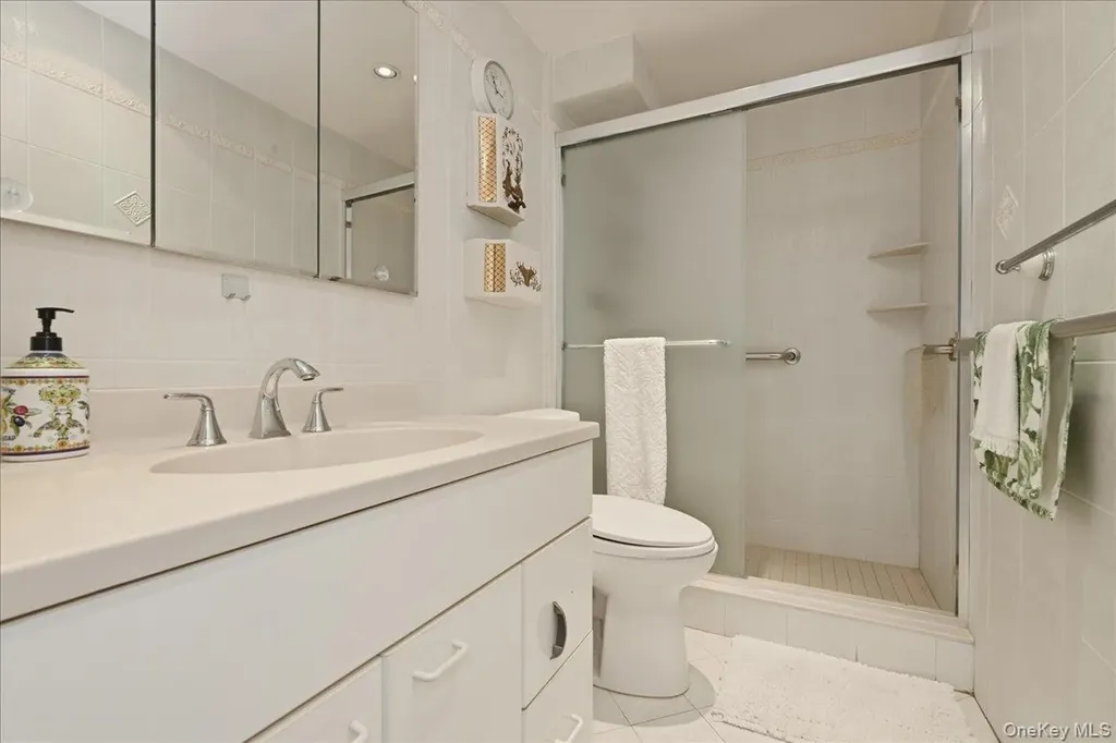 166-25 Powells Cove Boulevard Beechhurst NY 11357