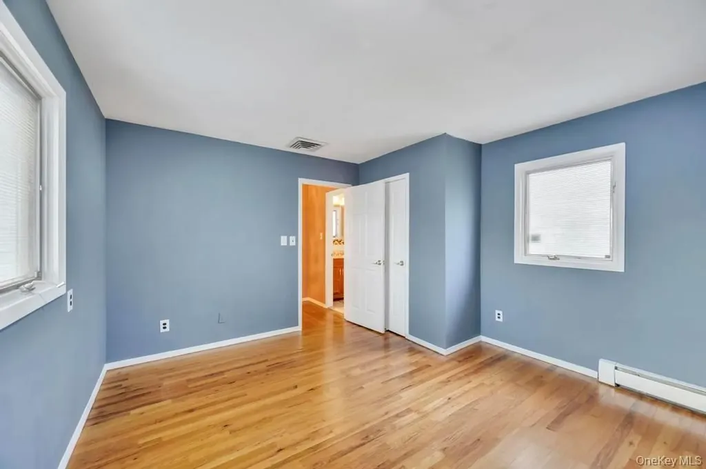 7 Carto Circle Deer Park NY 11729