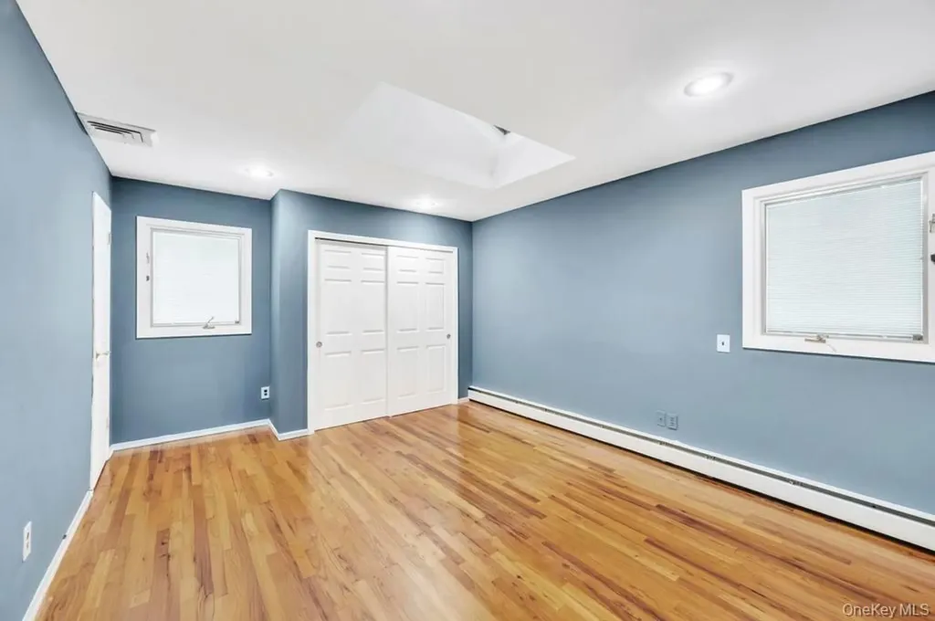 7 Carto Circle Deer Park NY 11729