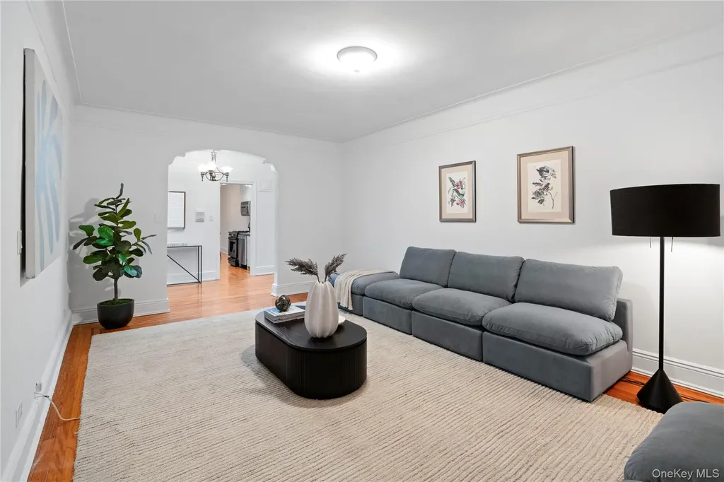 11021 73rd Road Forest Hills NY 11375