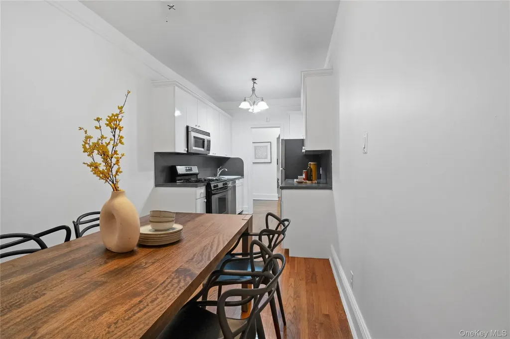 11021 73rd Road Forest Hills NY 11375