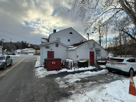 1 Oscawana Lake Road Putnam Valley NY 10579