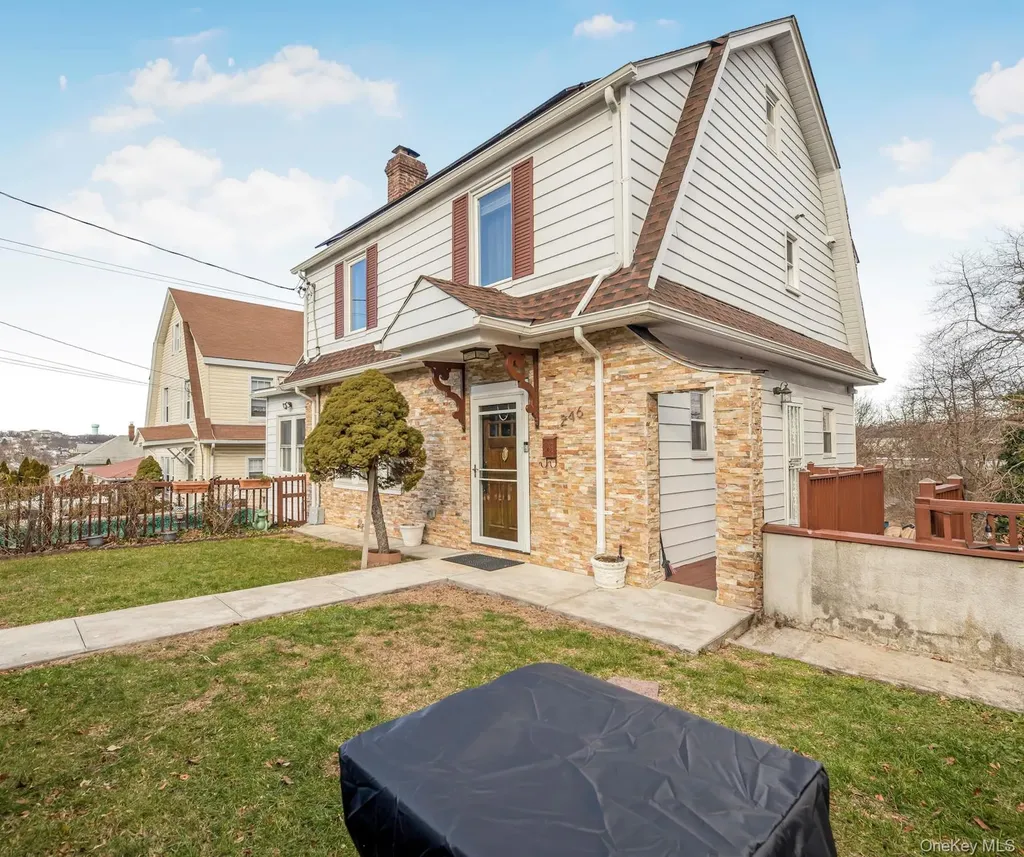 246 Aka 248 Rockne Road Yonkers NY 10701