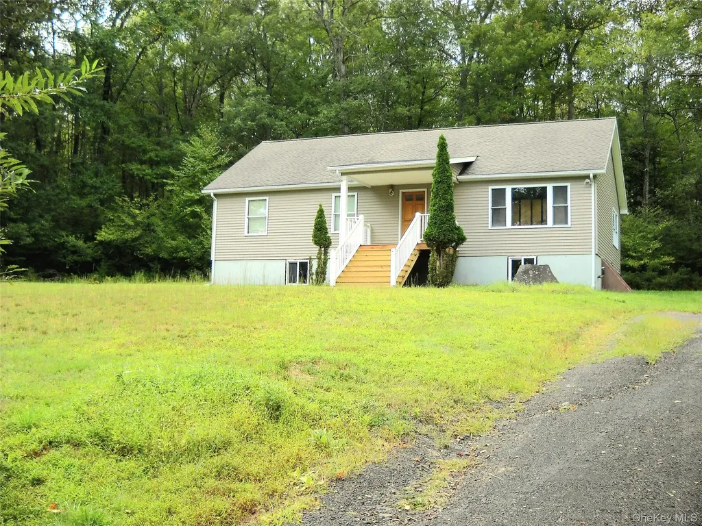 76 Wynkoop Drive Kerhonkson NY 12446