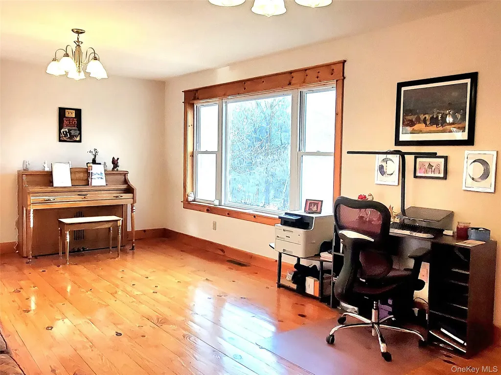 76 Wynkoop Drive Kerhonkson NY 12446