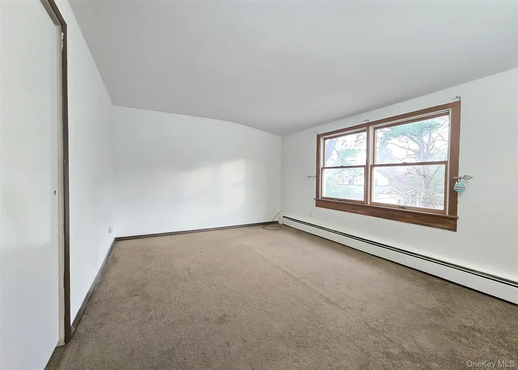 652 Hawkins Road E Coram NY 11727