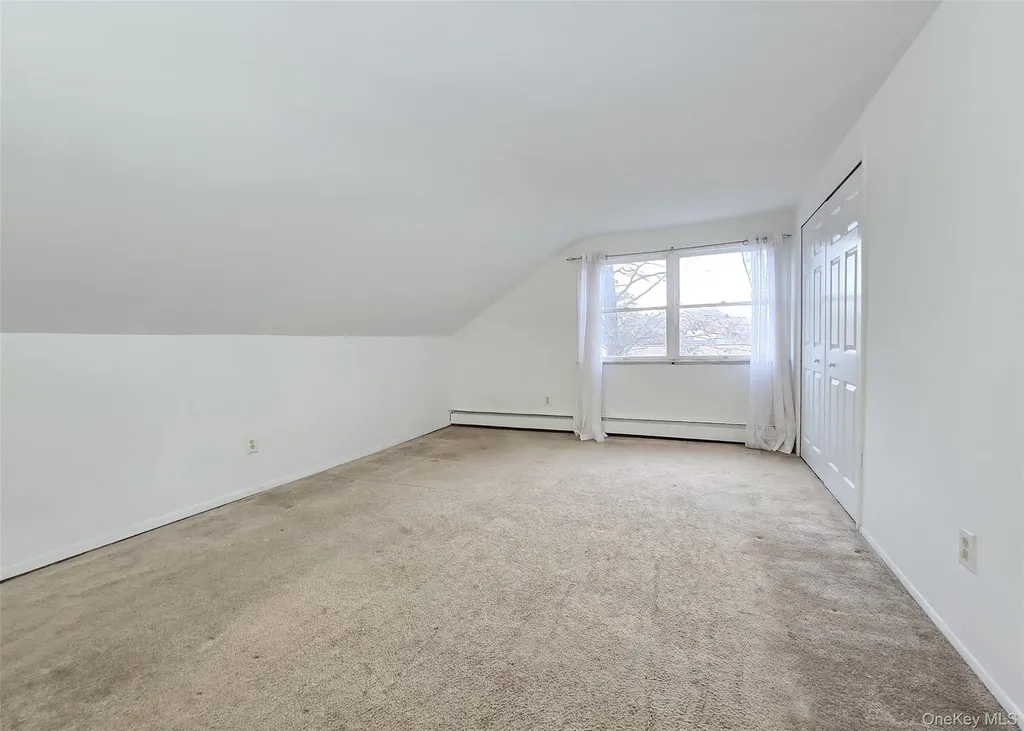 652 Hawkins Road E Coram NY 11727