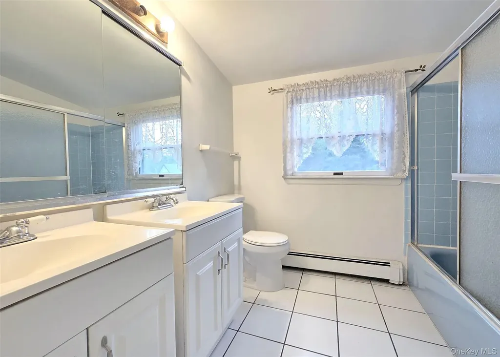 652 Hawkins Road E Coram NY 11727
