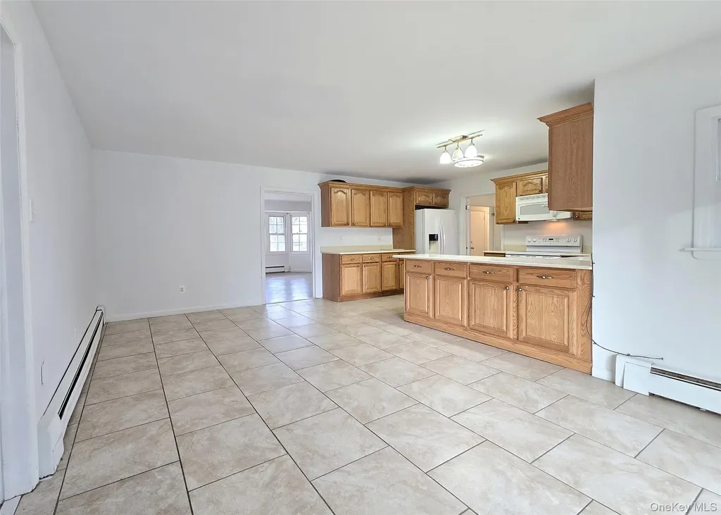 652 Hawkins Road E Coram NY 11727