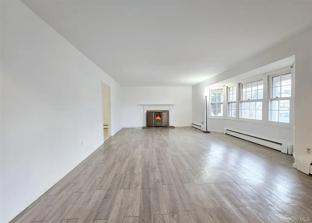 652 Hawkins Road E Coram NY 11727