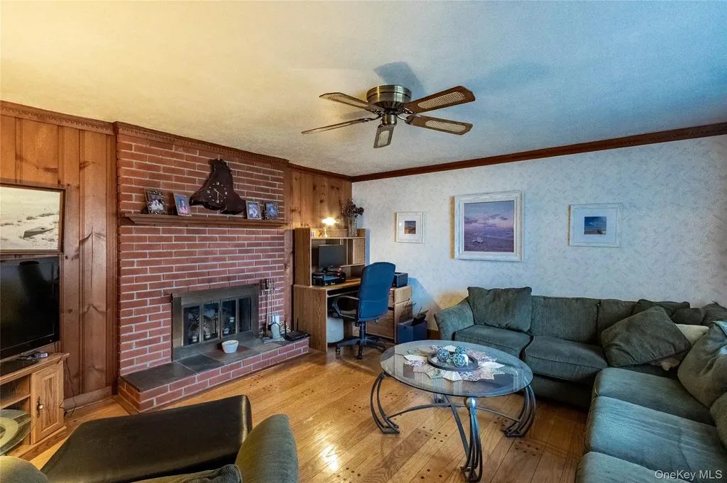 7 Lico Place Babylon NY 11702