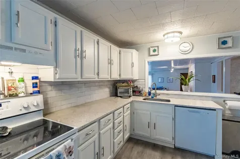 7 Lico Place Babylon NY 11702