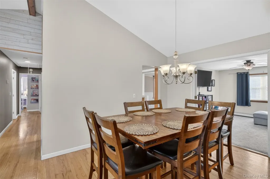 95 Sutton Park Road Poughkeepsie NY 12603