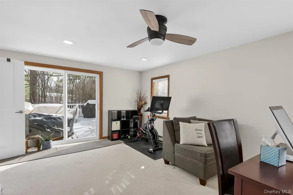 95 Sutton Park Road Poughkeepsie NY 12603