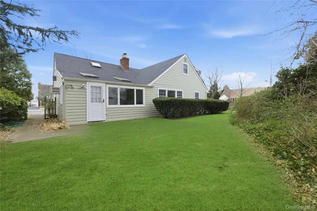 66 Woods Avenue Malverne NY 11565
