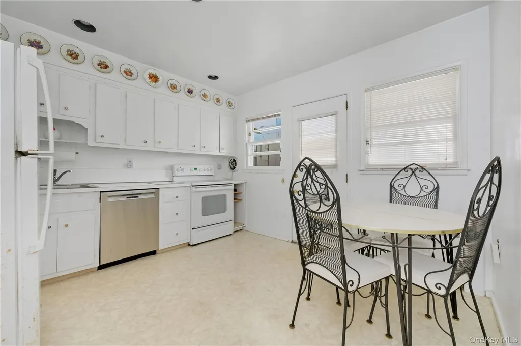 66 Woods Avenue Malverne NY 11565