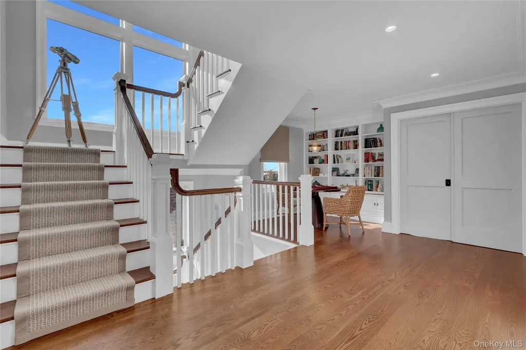 99 Parkside Drive Point Lookout NY 11569
