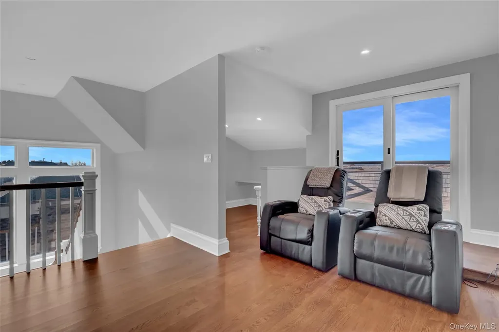 99 Parkside Drive Point Lookout NY 11569