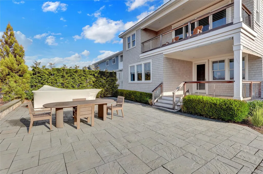 99 Parkside Drive Point Lookout NY 11569