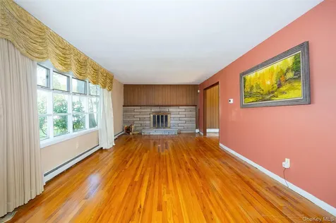 59 Carriage Hill Lane Poughkeepsie NY 12603