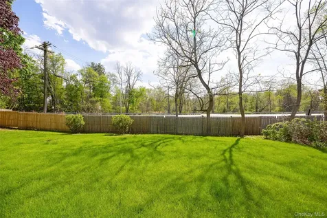 59 Carriage Hill Lane Poughkeepsie NY 12603
