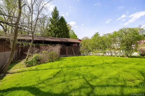 59 Carriage Hill Lane Poughkeepsie NY 12603