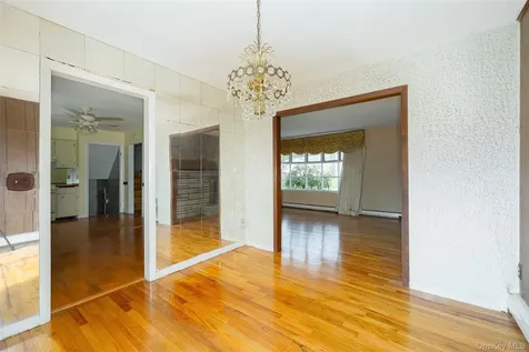59 Carriage Hill Lane Poughkeepsie NY 12603