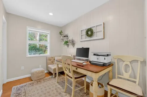 34 Twin Lakes Road South Salem NY 10590