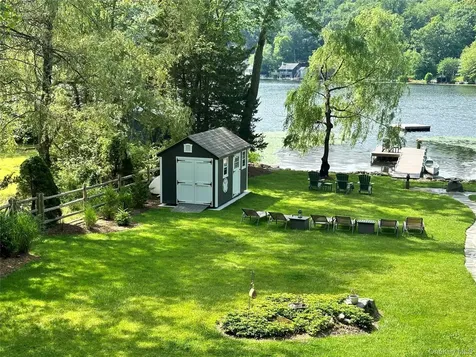 34 Twin Lakes Road South Salem NY 10590