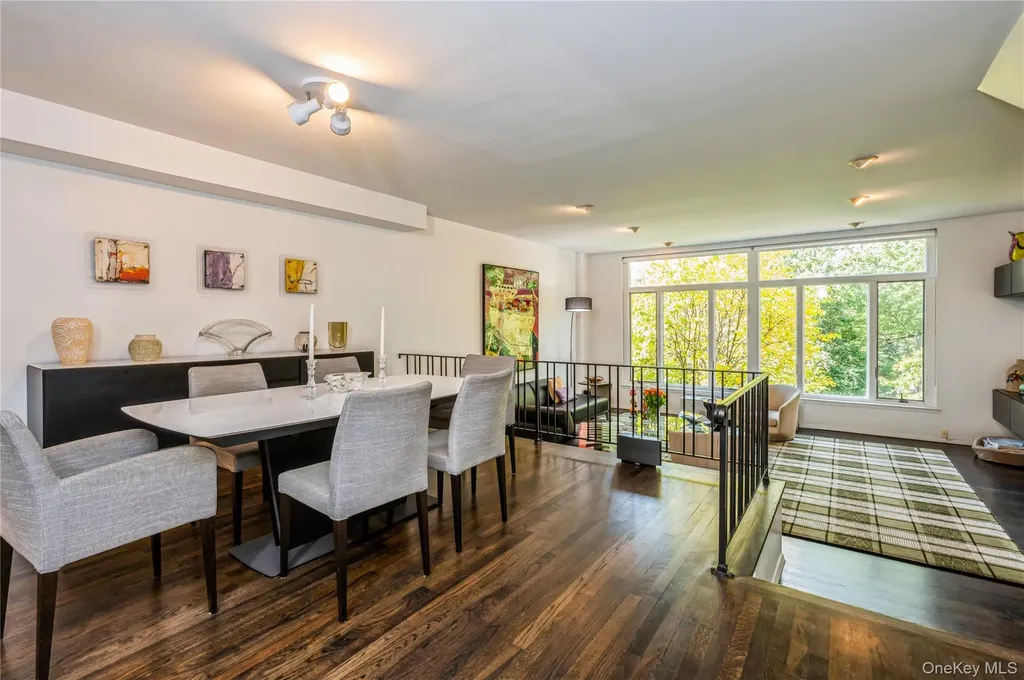 4475 Douglas Bronx NY 10471
