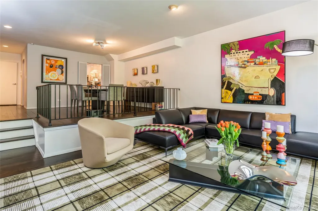 4475 Douglas Bronx NY 10471