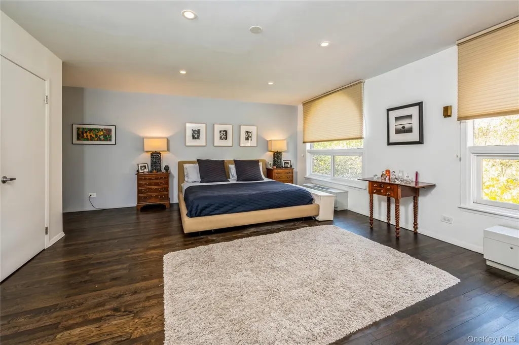 4475 Douglas Bronx NY 10471