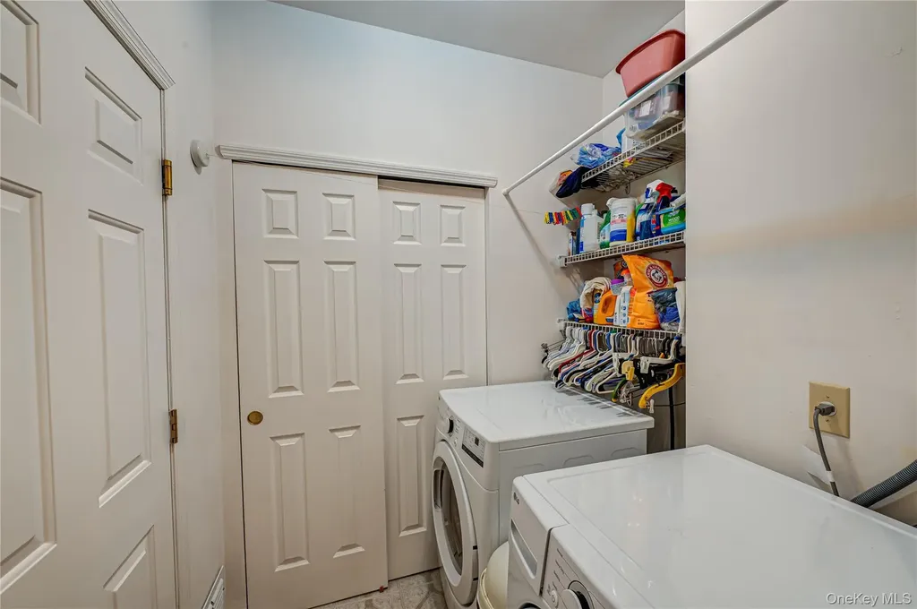 4 Chelsea Drive Smithtown NY 11787