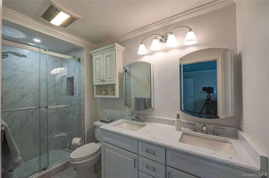 4 Chelsea Drive Smithtown NY 11787