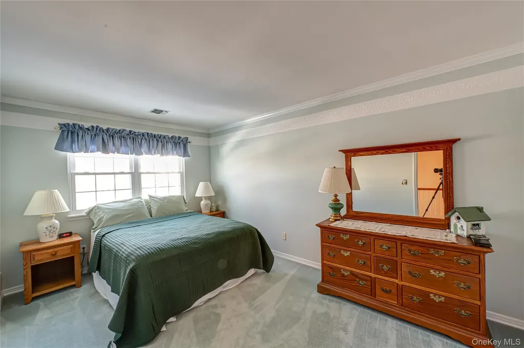 4 Chelsea Drive Smithtown NY 11787