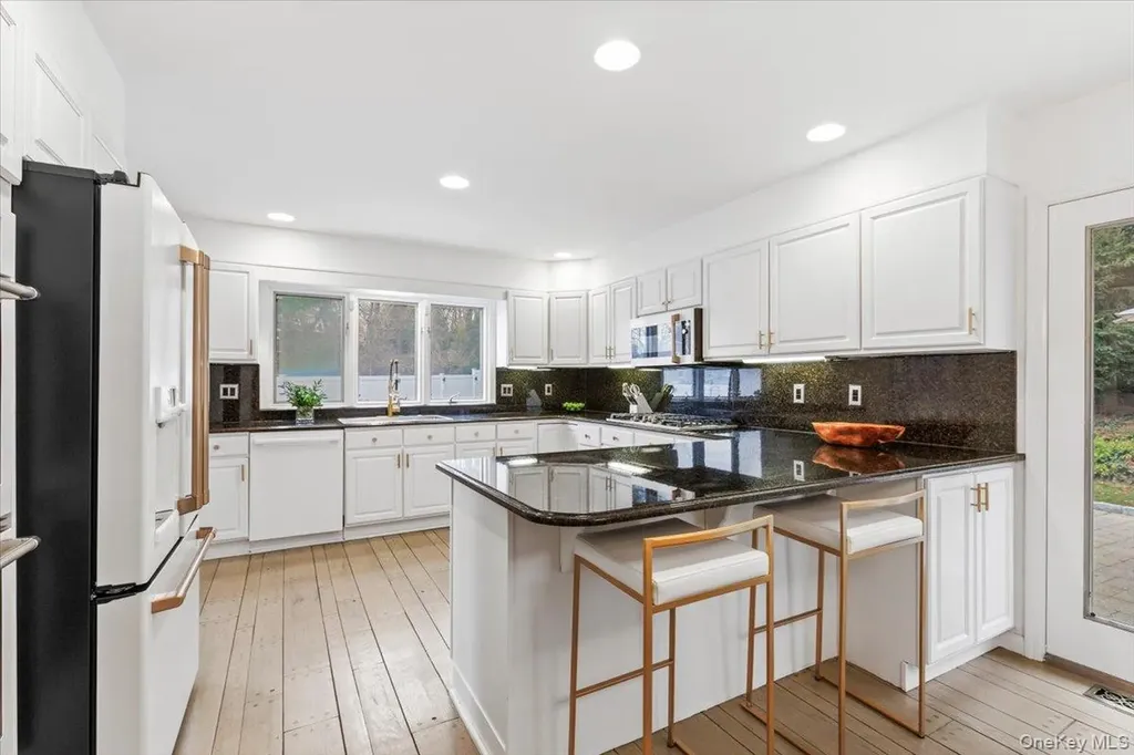 38 Brevoort Lane Rye NY 10580