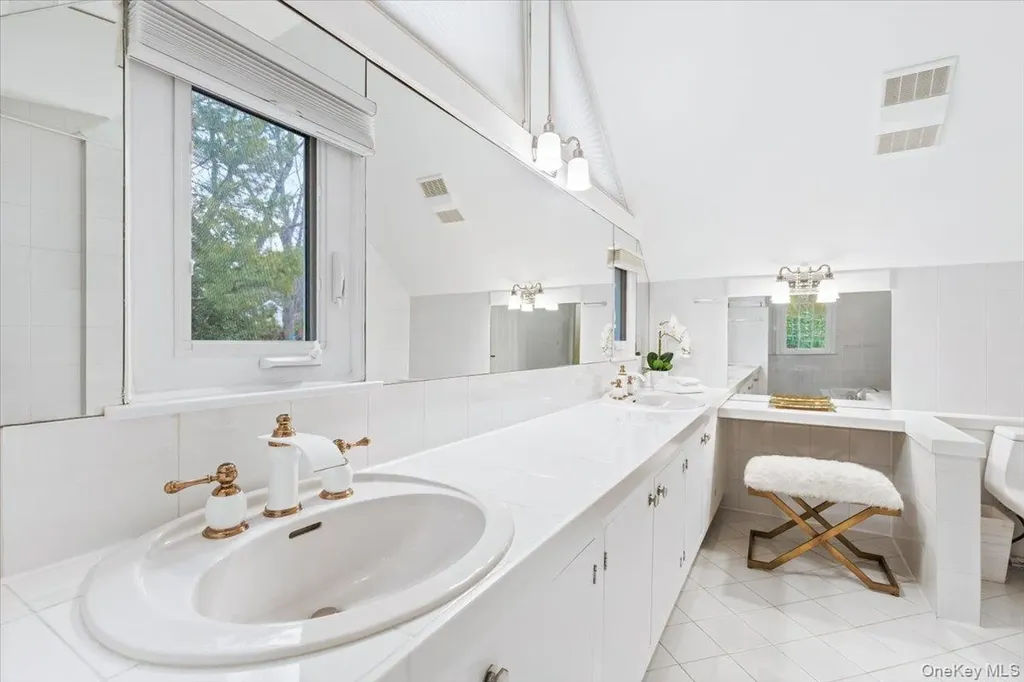 38 Brevoort Lane Rye NY 10580