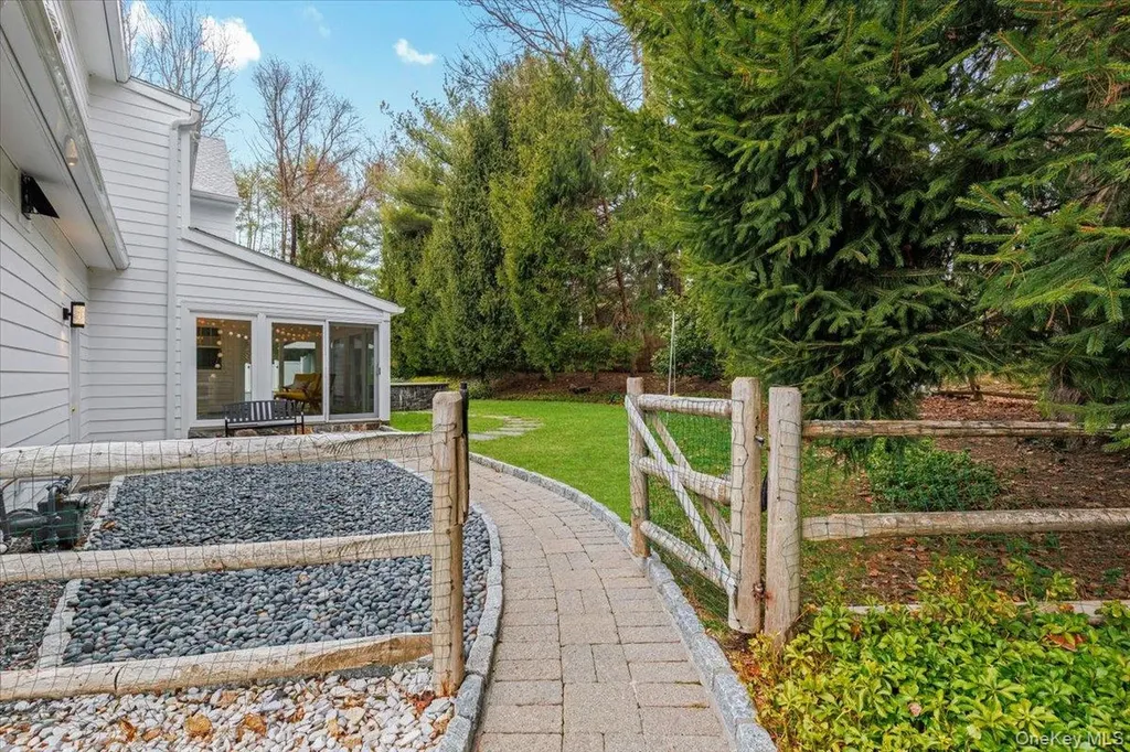 38 Brevoort Lane Rye NY 10580
