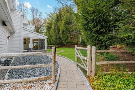38 Brevoort Lane Rye NY 10580