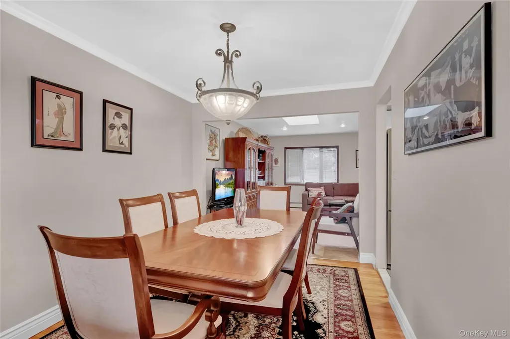 46 Kalda Lane Plainview NY 11803