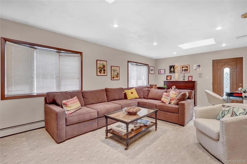 46 Kalda Lane Plainview NY 11803