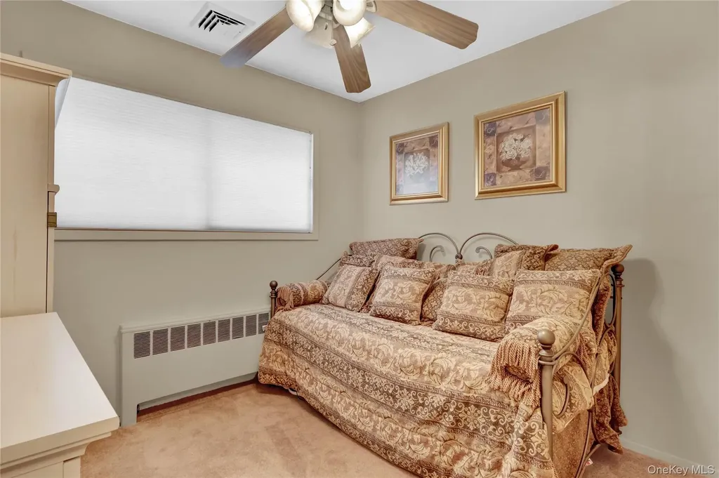 46 Kalda Lane Plainview NY 11803