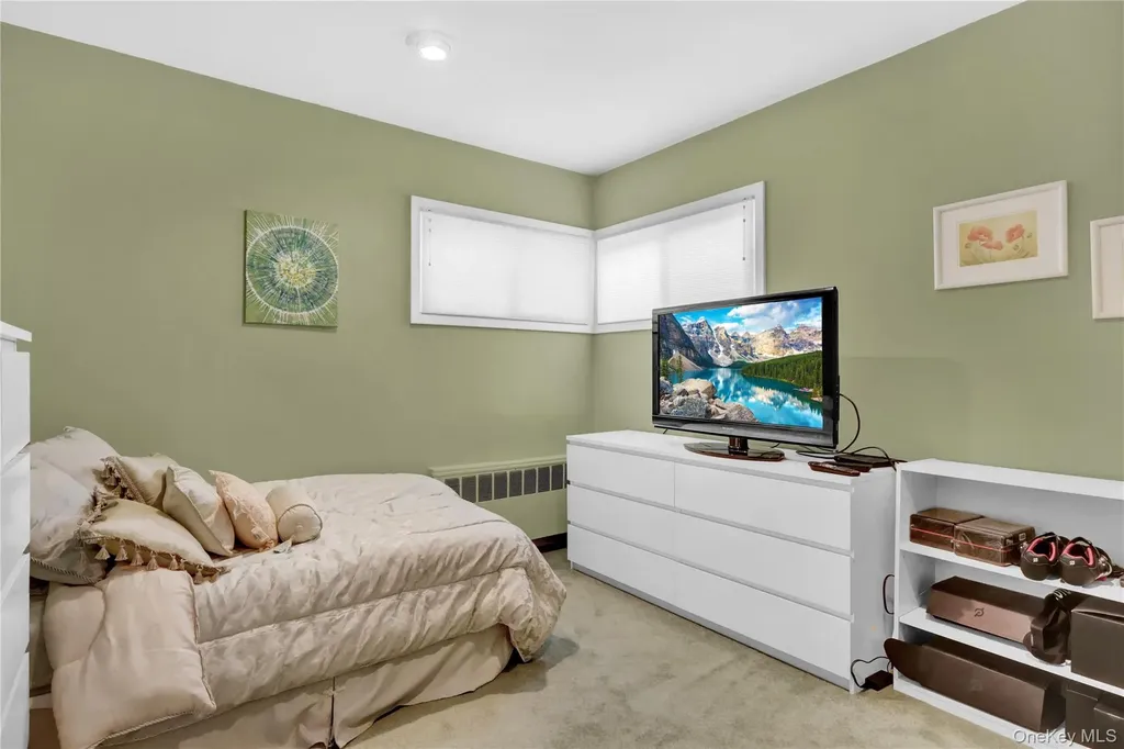 46 Kalda Lane Plainview NY 11803